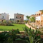 Aphrodite Sands Apartmanhotel Mandriá
