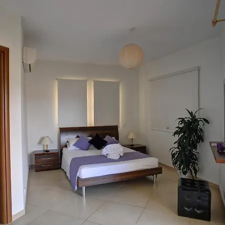 מלון דירות Aphrodite Sands 4*