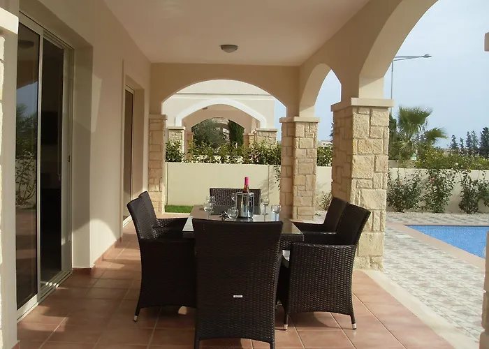 Ξενοδοχείο με διαμερίσματα Aphrodite Sands 4*